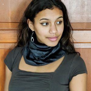 Bamboo Velour Organic Cotton Infinity Scarf.  New.